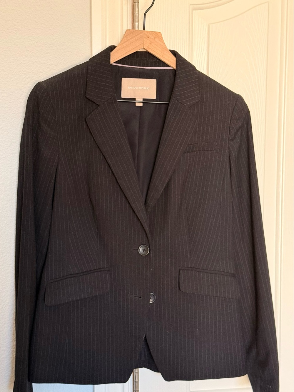 Banana Republic Black Pinstripe Women's Blazer